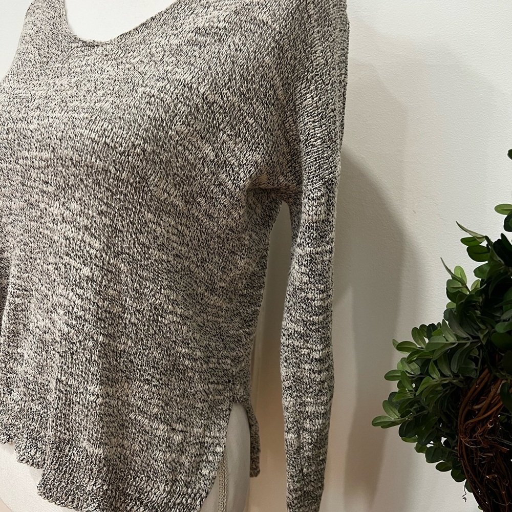 Hollister long sleeve top - Picture 2 of 6
